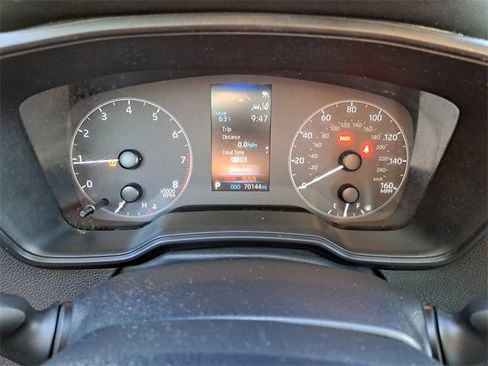 Used 2024 Toyota Corolla LE image 12
