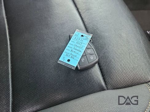 Used 2023 Chevrolet Suburban Premier image 28