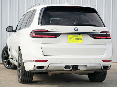 Used 2023 BMW X7 xDrive40i w/ Premium Package image 6