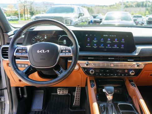 Used 2025 Kia Telluride SX X-Line AWD/4WD image 15