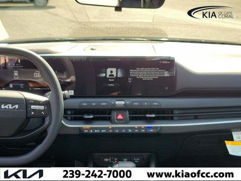New 2026 Kia K4 FWD image 17