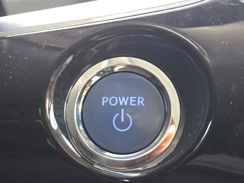 Used 2022 Toyota Prius Limited image 24