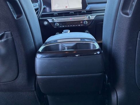 Used 2023 Kia Telluride S image 20