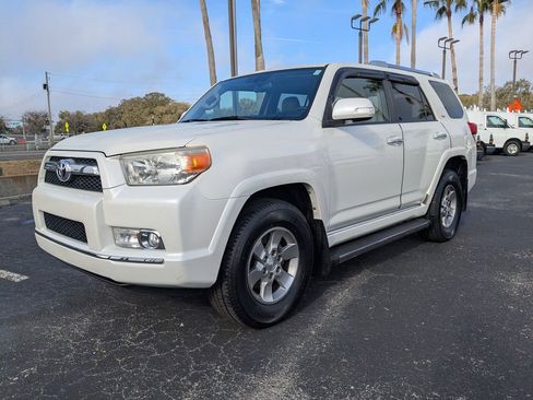 Used 2011 Toyota 4Runner SR5 w/ Premium Pkg w/Leather image 8