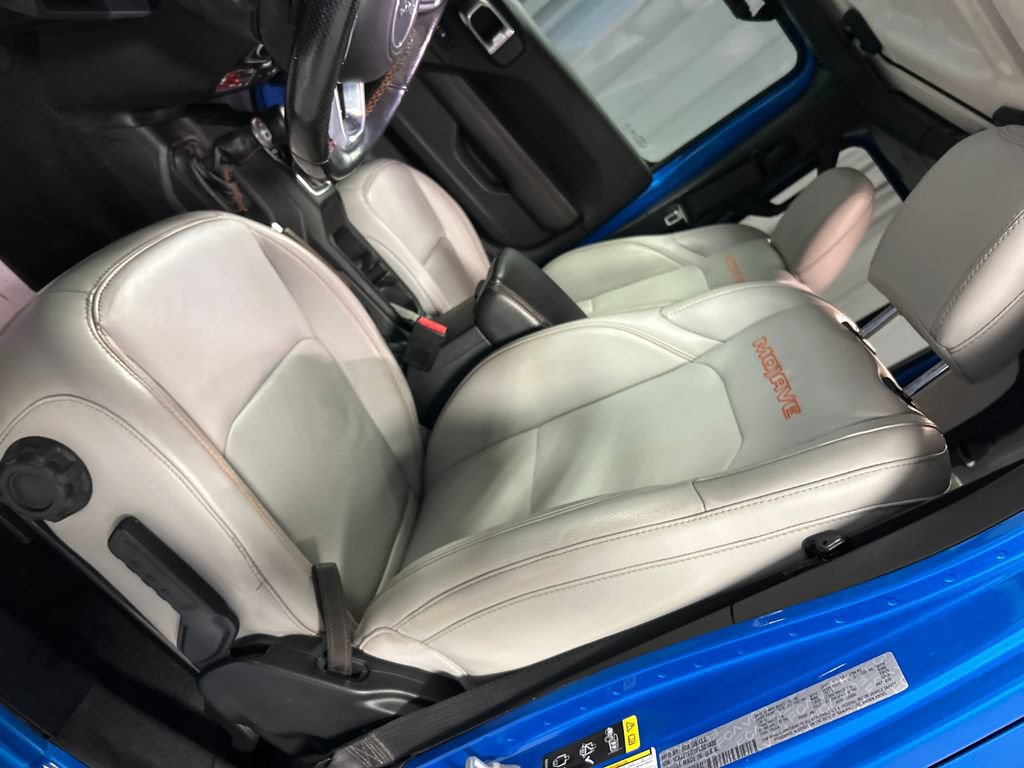 Used 2023 Jeep Gladiator Mojave w/ Cold Weather Group AWD/4WD image 12