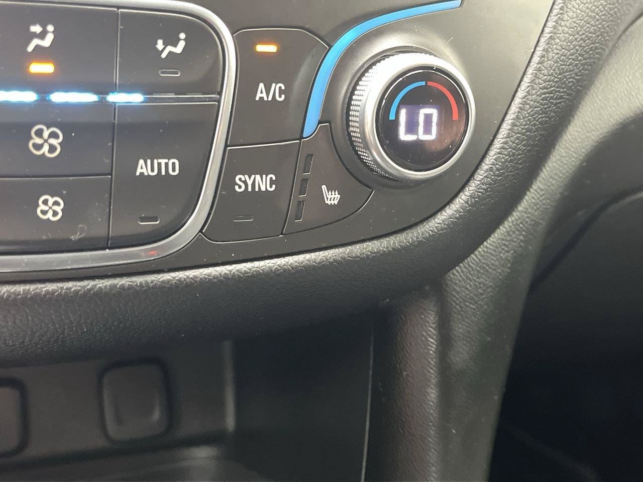Used 2018 Chevrolet Equinox LT AWD/4WD image 21