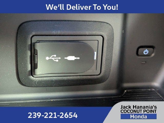 Used 2021 Toyota Venza XLE w/ Softex Package AWD/4WD image 24