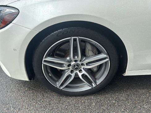Used 2018 Mercedes-Benz E 300 4MATIC image 10