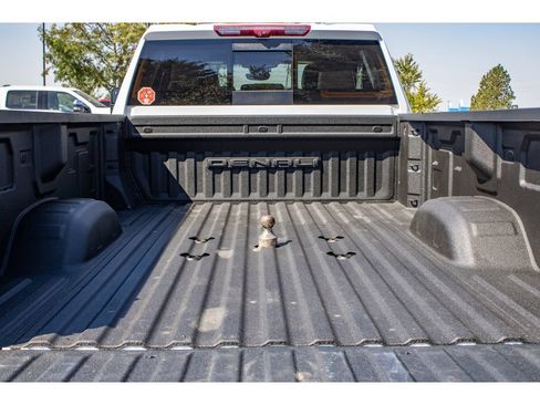 Used 2024 GMC Sierra 3500 Denali w/ Denali Reserve Package AWD/4WD image 12