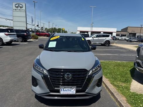 Certified 2021 Nissan Kicks SR w/ SR Premium Package FWD image 3