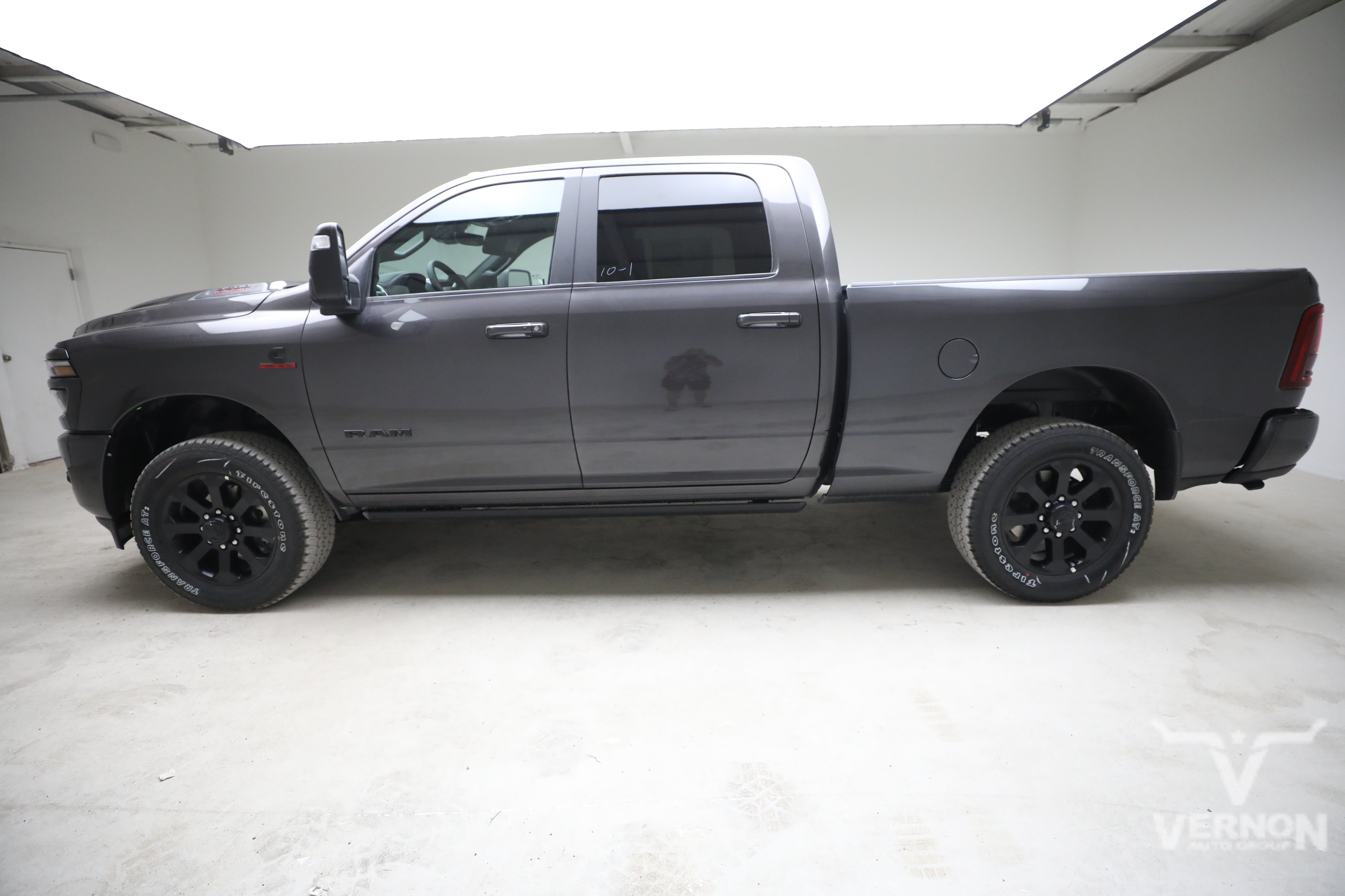 New 2027 RAM 3500 Laramie AWD/4WD image 2