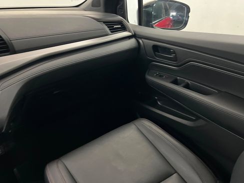 Used 2025 Honda Odyssey Sport-L image 11