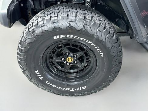 Used 2020 Jeep Wrangler Unlimited Rubicon AWD/4WD image 32