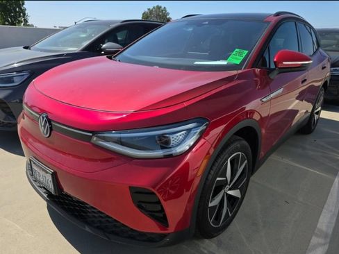 Certified 2023 Volkswagen ID.4 Pro S AWD/4WD image 1