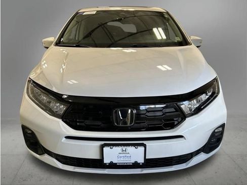 Certified 2026 Honda Odyssey Touring image 10