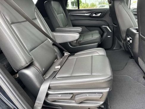 Used 2021 GMC Yukon Denali w/ Denali Premium Package RWD image 12
