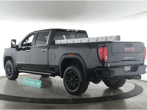 Used 2021 GMC Sierra 2500 Denali w/ Denali Ultimate Package AWD/4WD image 8