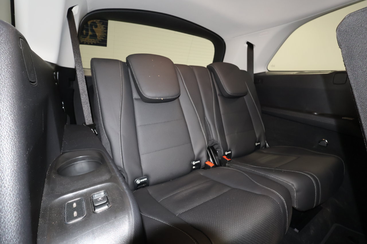 Used 2026 Mercedes-Benz GLS 450 4MATIC image 26