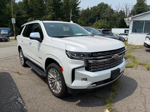 Used 2023 Chevrolet Tahoe Premier w/ Premium Package 2 AWD/4WD image 17