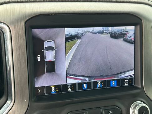 Used 2023 GMC Sierra 3500 Denali w/ Denali Ultimate Package image 24