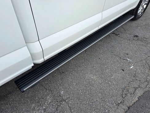 Used 2022 Ford F150 Platinum image 45