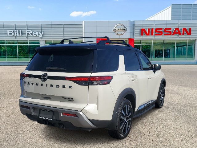 Used 2024 Nissan Pathfinder Platinum AWD/4WD image 4