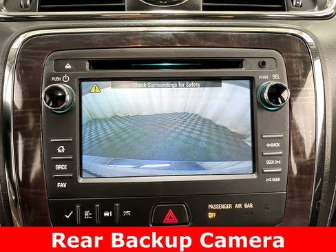Used 2016 Buick Enclave Leather w/ Trailering Package FWD image 3