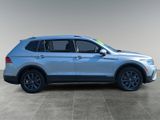 Used 2023 Volkswagen Tiguan SE image 6