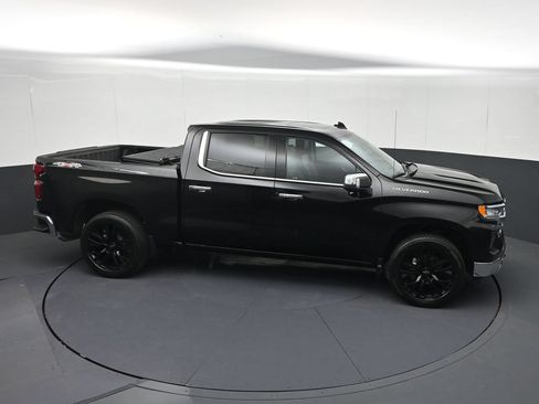 Used 2022 Chevrolet Silverado 1500 LTZ w/ LTZ Premium Package AWD/4WD image 29