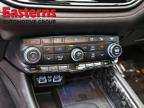 Used 2024 Dodge Durango R/T AWD/4WD image 19