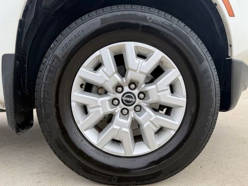 Used 2022 Nissan Frontier SV image 28