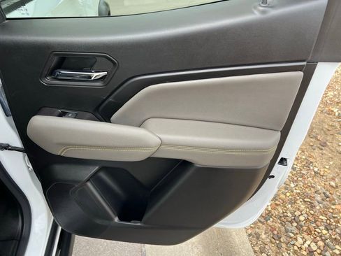 Used 2024 Chevrolet Colorado ZR2 w/ ZR2 Convenience Package III image 25