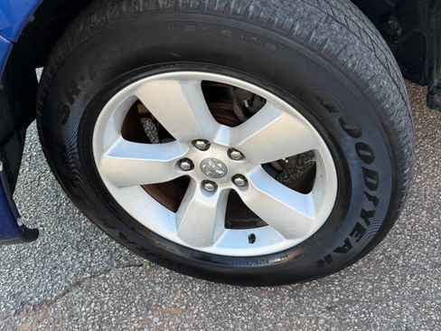 Used 2014 RAM 1500 Express image 8