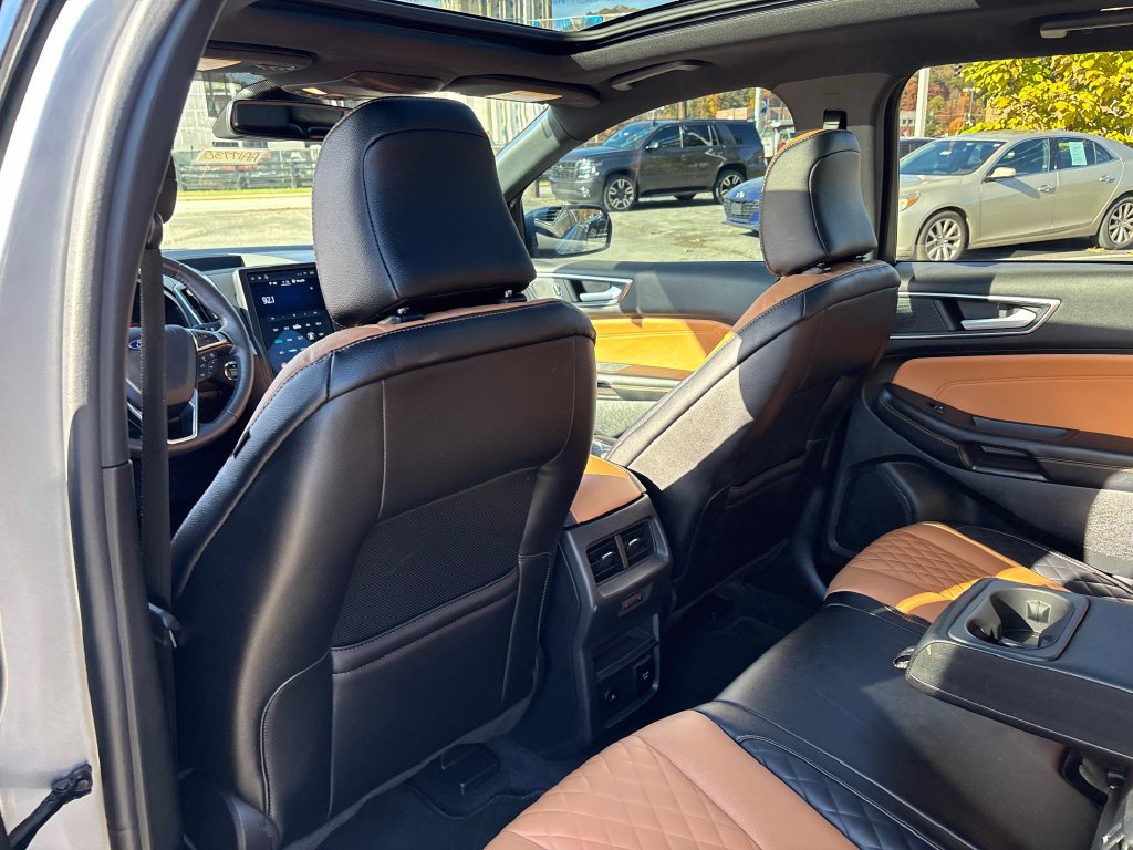 Used 2024 Ford Edge Titanium w/ Titanium Elite Package AWD/4WD image 22