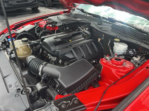 Used 2020 Ford Mustang Premium RWD image 27