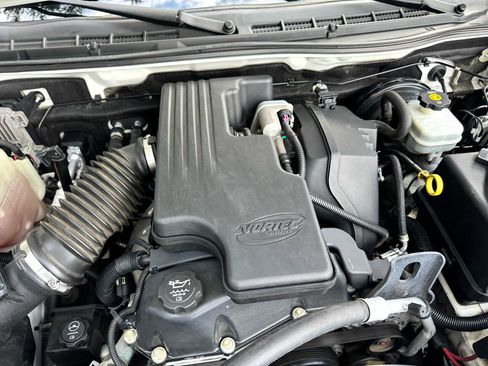 Used 2006 Chevrolet Colorado LT image 38