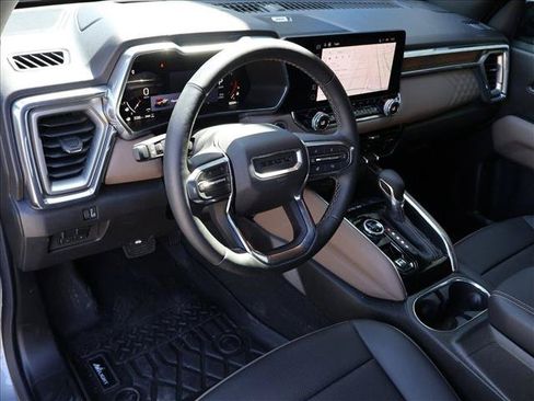 Used 2024 GMC Canyon Denali AWD/4WD image 10