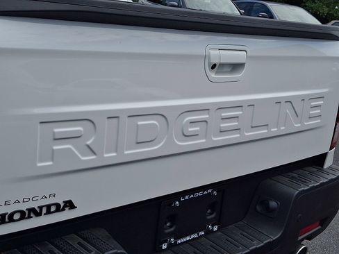 New 2026 Honda Ridgeline Black Edition image 12