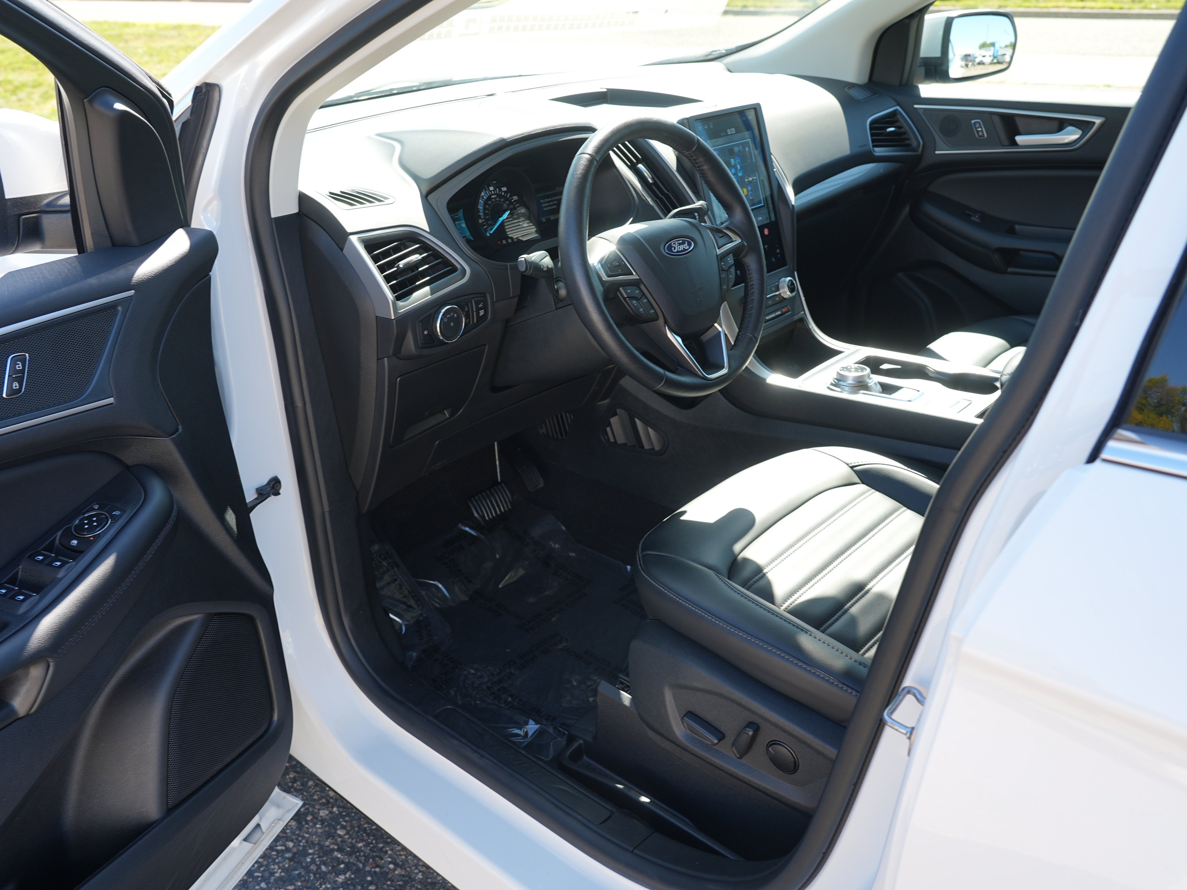 Used 2024 Ford Edge SEL w/ Convenience Package AWD/4WD image 14