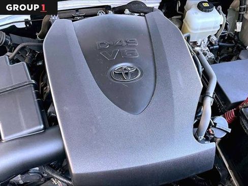 Certified 2018 Toyota Tacoma TRD Off-Road w/ Technology Package image 30