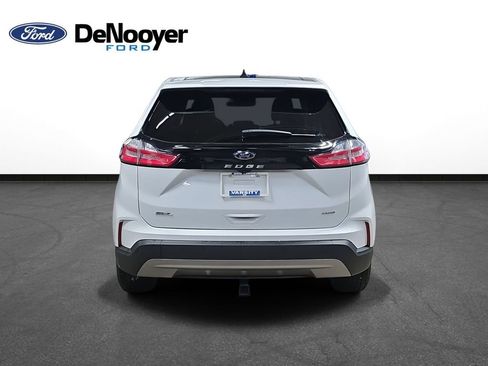 Used 2023 Ford Edge SEL w/ Convenience Package image 8