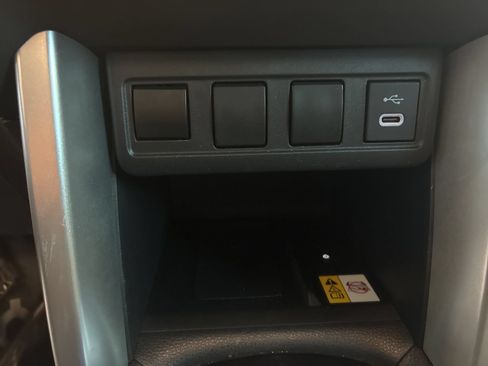 Used 2023 Toyota Corolla Cross AWD Hybrid w/ Moonroof Package image 22