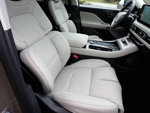 New 2026 Lincoln Aviator Reserve image 11