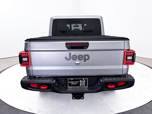 Used 2020 Jeep Gladiator Rubicon AWD/4WD image 17