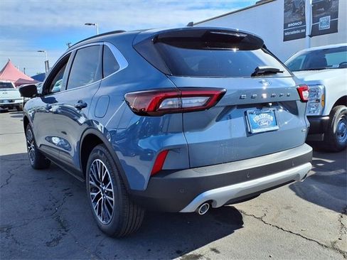 New 2025 Ford Escape SE image 4