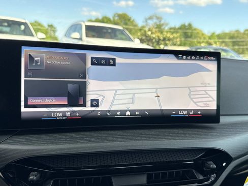 New 2026 BMW 330i Sedan w/ M Sport Package RWD image 23