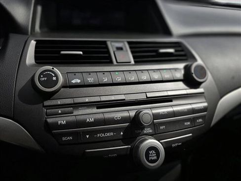 Used 2011 Honda Accord SE image 19