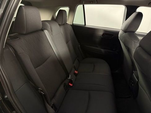 Used 2024 Toyota Corolla Cross LE image 17