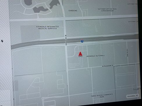 Used 2018 Tesla Model 3 Long Range image 19