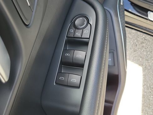 Used 2025 Buick Enclave Preferred FWD image 22